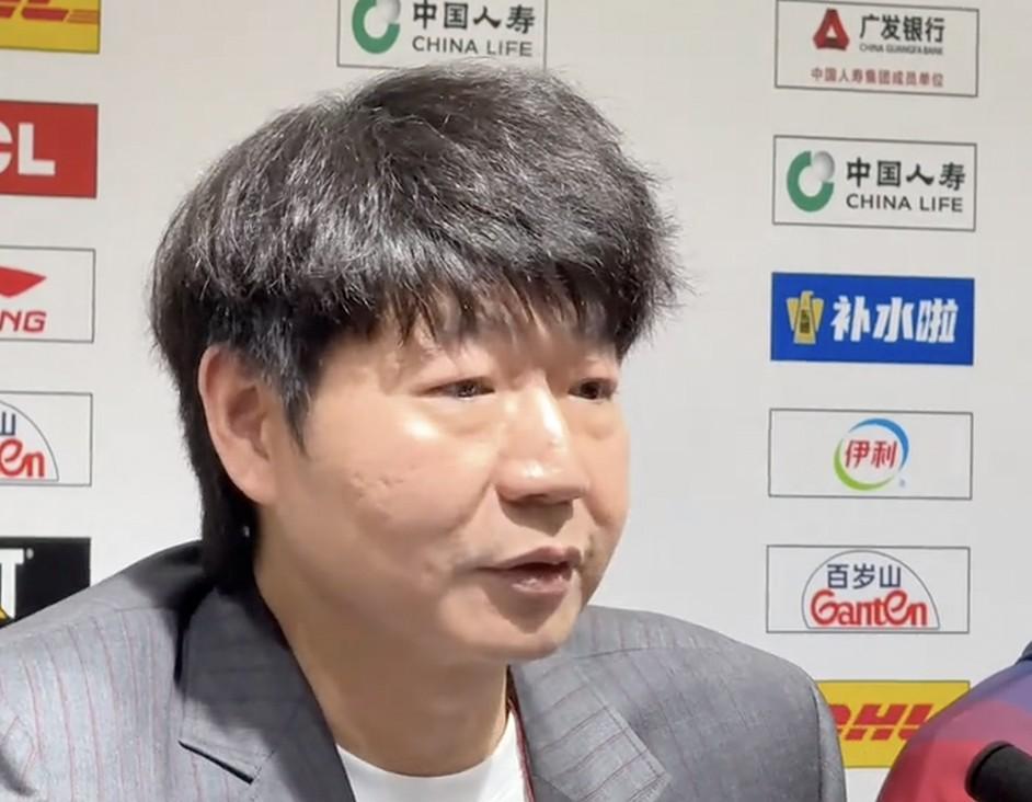 b体育-邱彪：对不起球迷的支持，希望大家包容这些拼尽全力的球员们